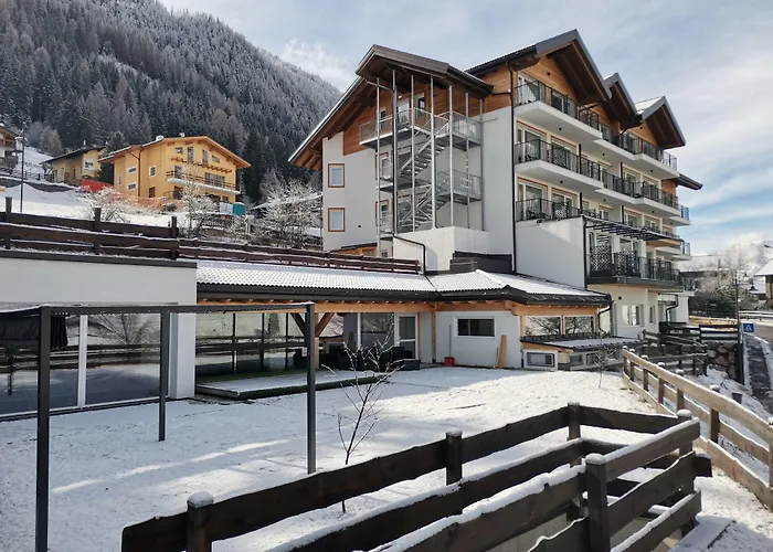 Active Alm Hotel